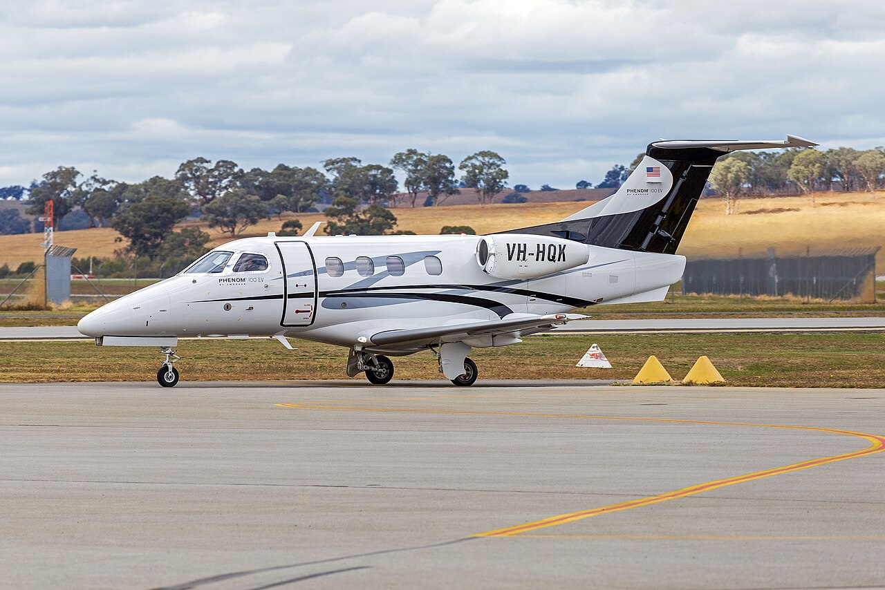 Embraer Phenom 100EV