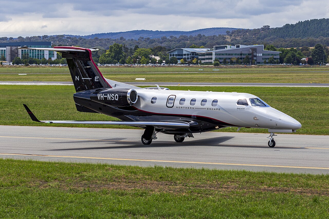 Embraer Phenom 300E